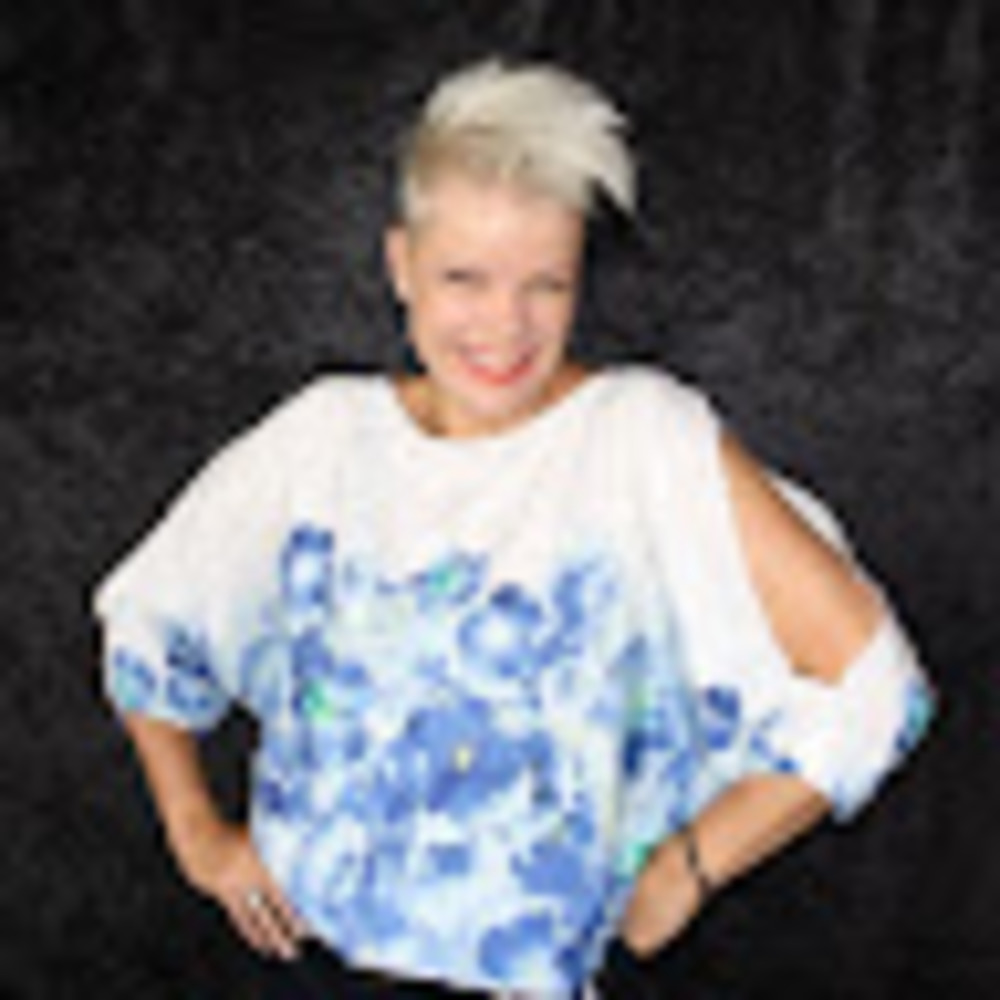 Meet your Posher, Petrina